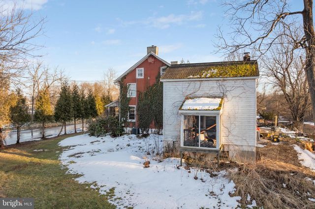 800 E CHERRY RD, Quakertown, PA 18951