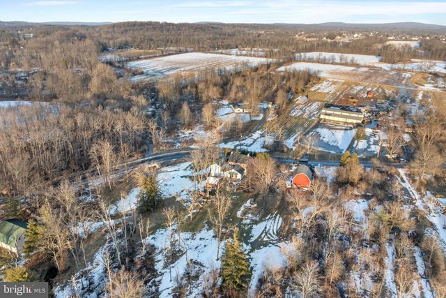 800 E CHERRY RD, Quakertown, PA 18951