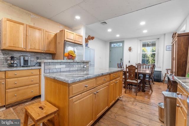 800 E CHERRY RD, Quakertown, PA 18951