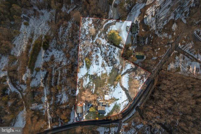 800 E CHERRY RD, Quakertown, PA 18951