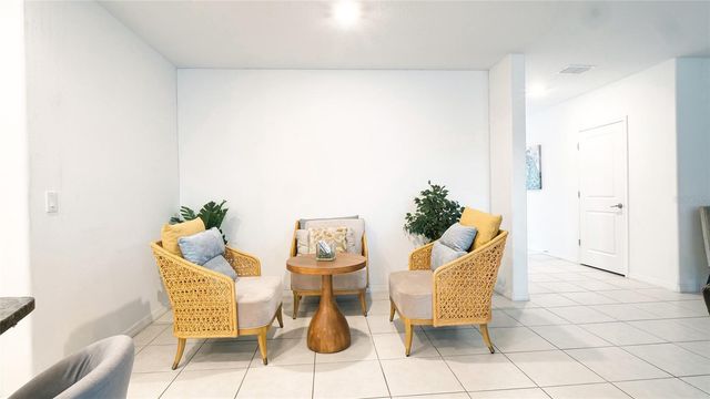 6300 BEVERLY HILLS DRIVE, Zephyrhills, FL 33541