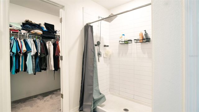 6300 BEVERLY HILLS DRIVE, Zephyrhills, FL 33541