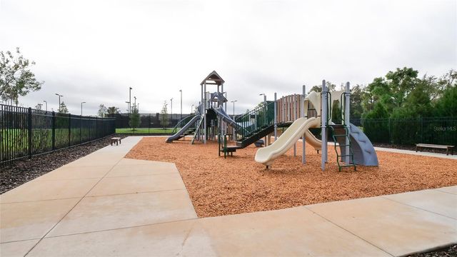 6300 BEVERLY HILLS DRIVE, Zephyrhills, FL 33541