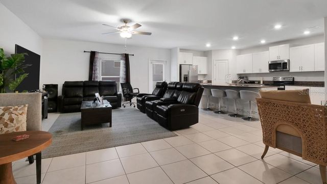 6300 BEVERLY HILLS DRIVE, Zephyrhills, FL 33541