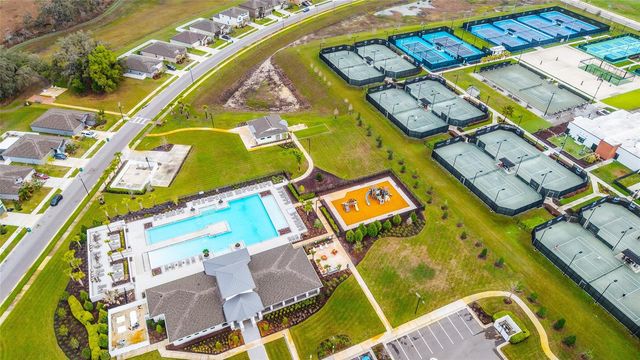 6300 BEVERLY HILLS DRIVE, Zephyrhills, FL 33541