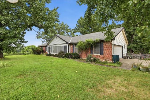 13508 E 264th Street, Peculiar, MO 64078