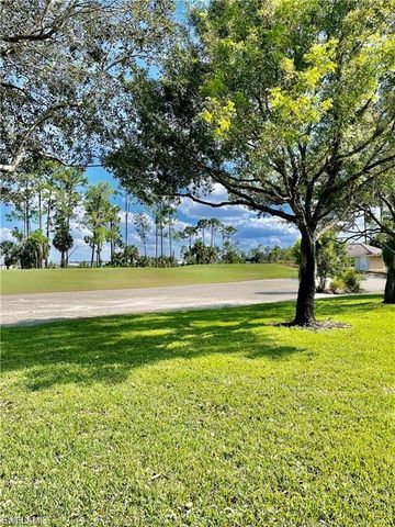 2132 Par DR, Naples, FL 34120