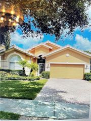 2132 Par DR, Naples, FL 34120