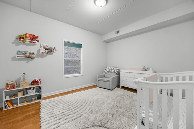 2602 W DIVERSEY Avenue 402, Chicago, IL 60647