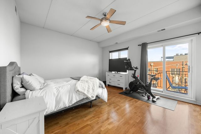 2602 W DIVERSEY Avenue 402, Chicago, IL 60647