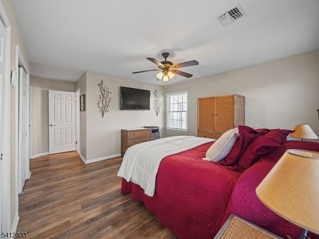 56 Quartz Ln 56, Paterson City, NJ 07501