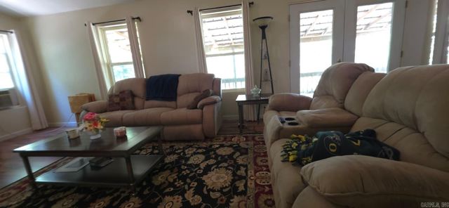 951 E County Road 206, Alton, MO 65606