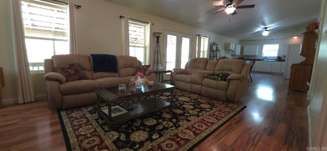 951 E County Road 206, Alton, MO 65606