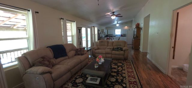 951 E County Road 206, Alton, MO 65606