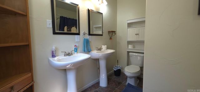 951 E County Road 206, Alton, MO 65606