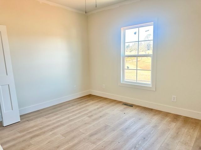 169 Honeysuckle Ln, Sparta, TN 38583