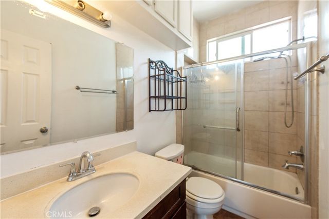 760 S Elm St, Pomona, CA 91766