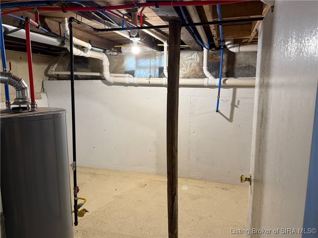 1131 Burton Avenue, New Albany, IN 47150