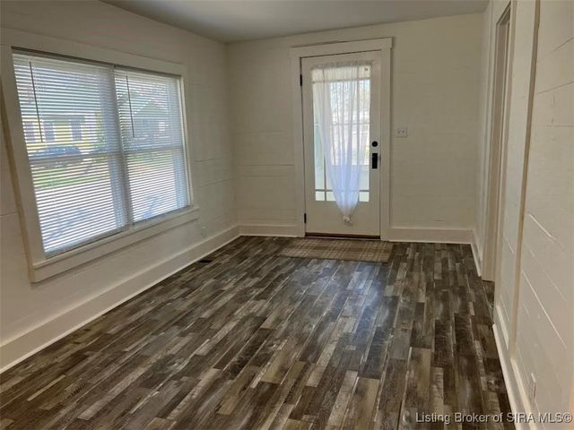 1131 Burton Avenue, New Albany, IN 47150