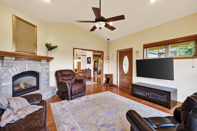 2017 W Milwaukee Street, Stoughton, WI 53589