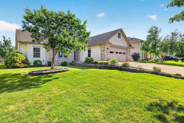 2017 W Milwaukee Street, Stoughton, WI 53589