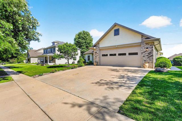 2017 W Milwaukee Street, Stoughton, WI 53589
