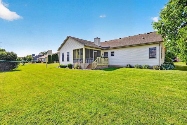 2017 W Milwaukee Street, Stoughton, WI 53589