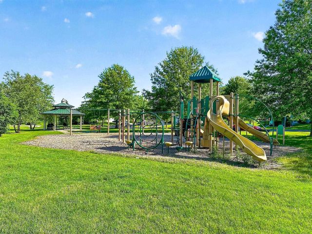 2017 W Milwaukee Street, Stoughton, WI 53589
