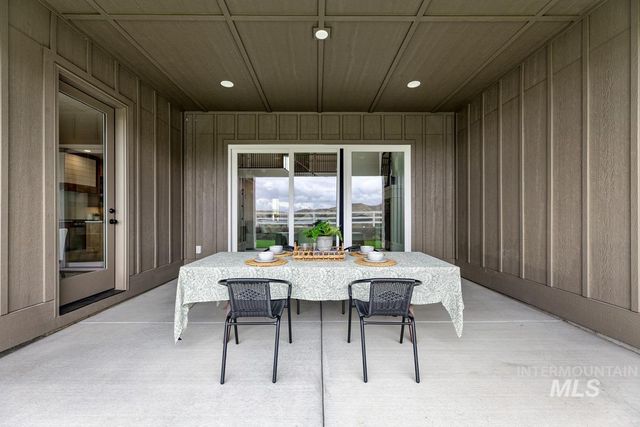 7027 W Waxwing Dr, Boise, ID 83714