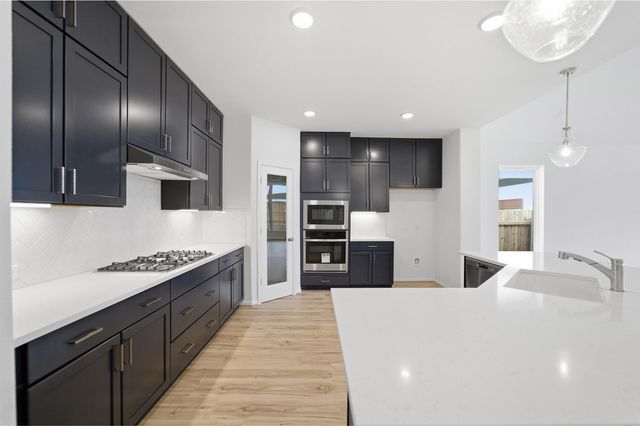 359 Grey Leaf RD, Buda, TX 78610