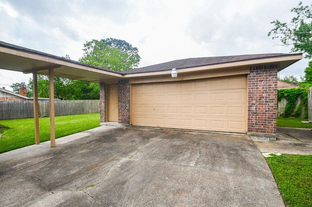 16730 Townes Road, Friendswood, TX 77546