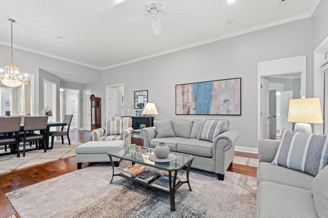 1979 Suncrest Dr., Myrtle Beach, SC 29577