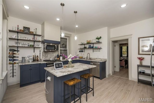 2626 Minnesota Avenue, St Louis, MO 63118