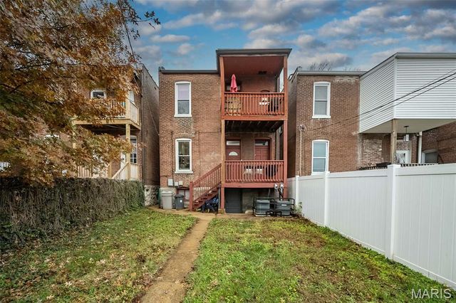 2626 Minnesota Avenue, St Louis, MO 63118