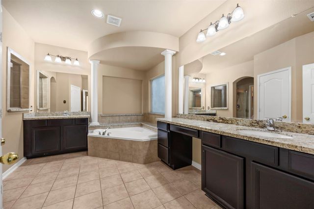 13938 Sawmill Run Lane, Houston, TX 77044
