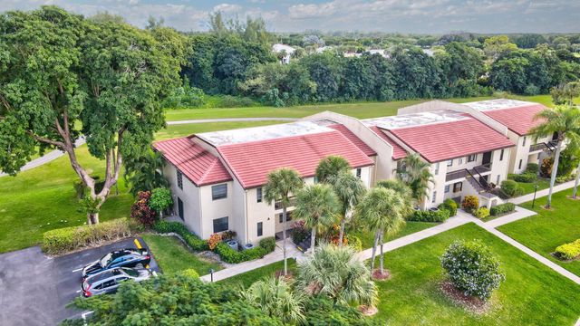 21215 Lago Circle C, Boca Raton, FL 33433