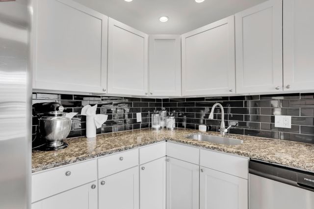 21215 Lago Circle C, Boca Raton, FL 33433