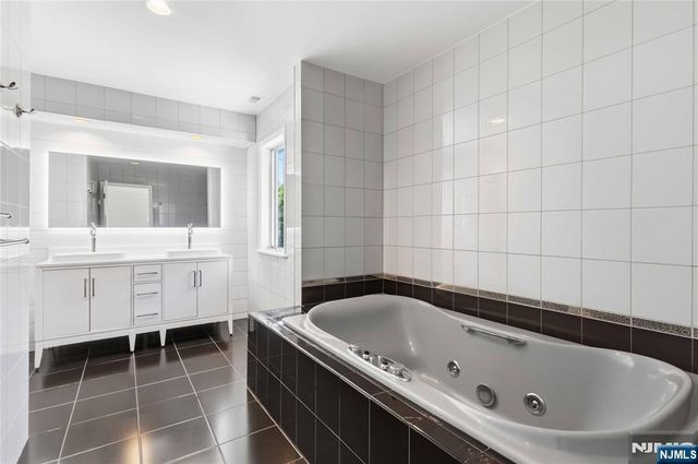 131 Haase Avenue, Paramus, NJ 07652