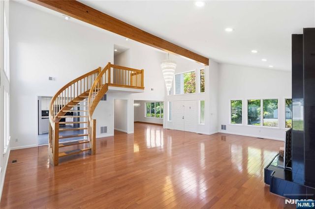 131 Haase Avenue, Paramus, NJ 07652