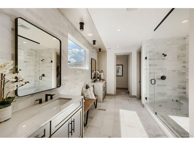 7220 S Wright Way, Littleton, CO 80127