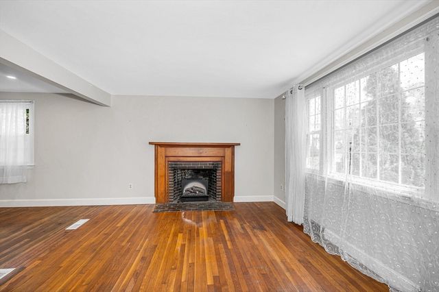 30 Whitcomb Terrace, Weymouth, MA 02190