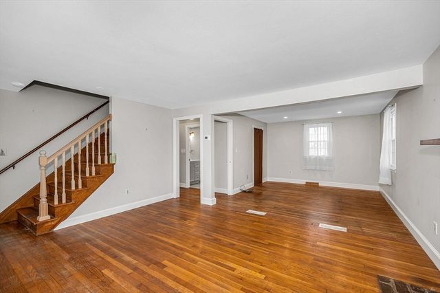 30 Whitcomb Terrace, Weymouth, MA 02190
