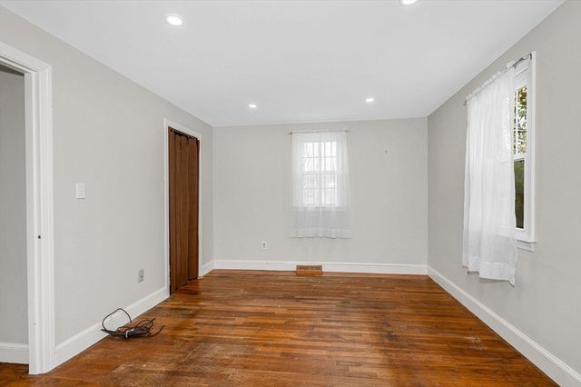 30 Whitcomb Terrace, Weymouth, MA 02190