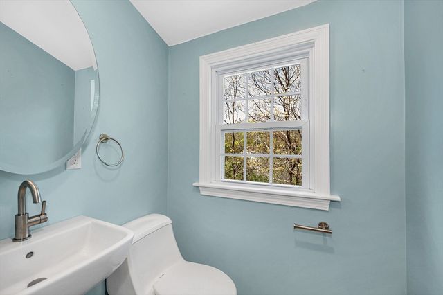 30 Whitcomb Terrace, Weymouth, MA 02190