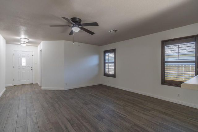 202 Golden Gate DR, Leander, TX 78641