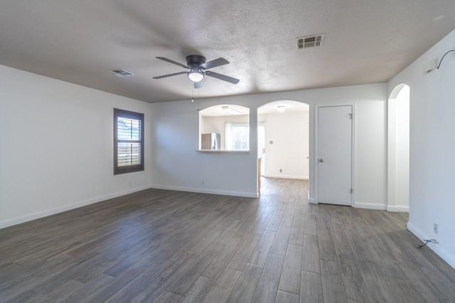 202 Golden Gate DR, Leander, TX 78641