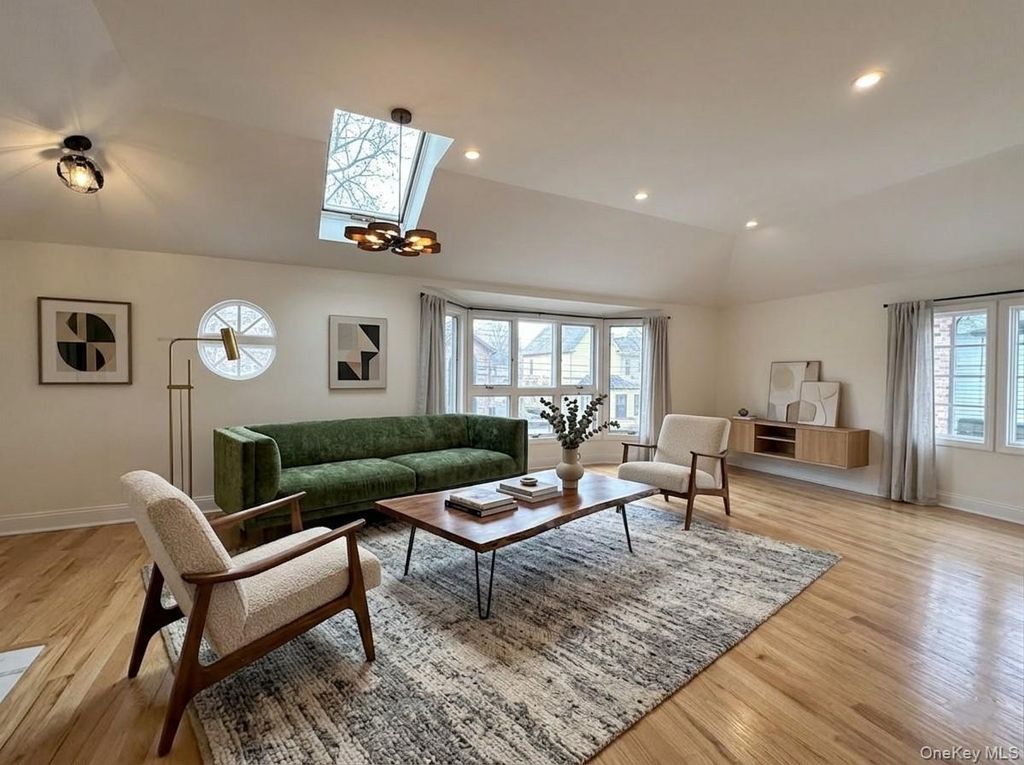 3519 215th Street 2 FL, Bayside, NY 11361