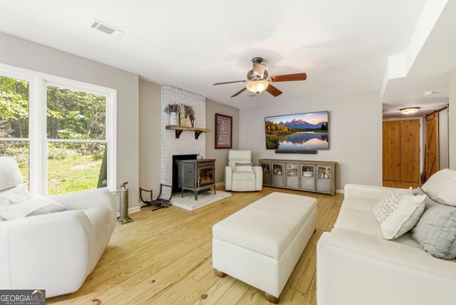 5134 Highway 17, Clarkesville, GA 30523