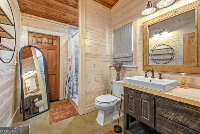 5134 Highway 17, Clarkesville, GA 30523