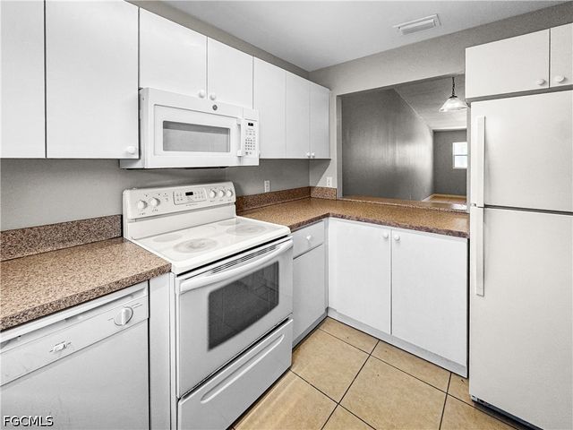 1321 SE 8th AVE 5, Cape Coral, FL 33990